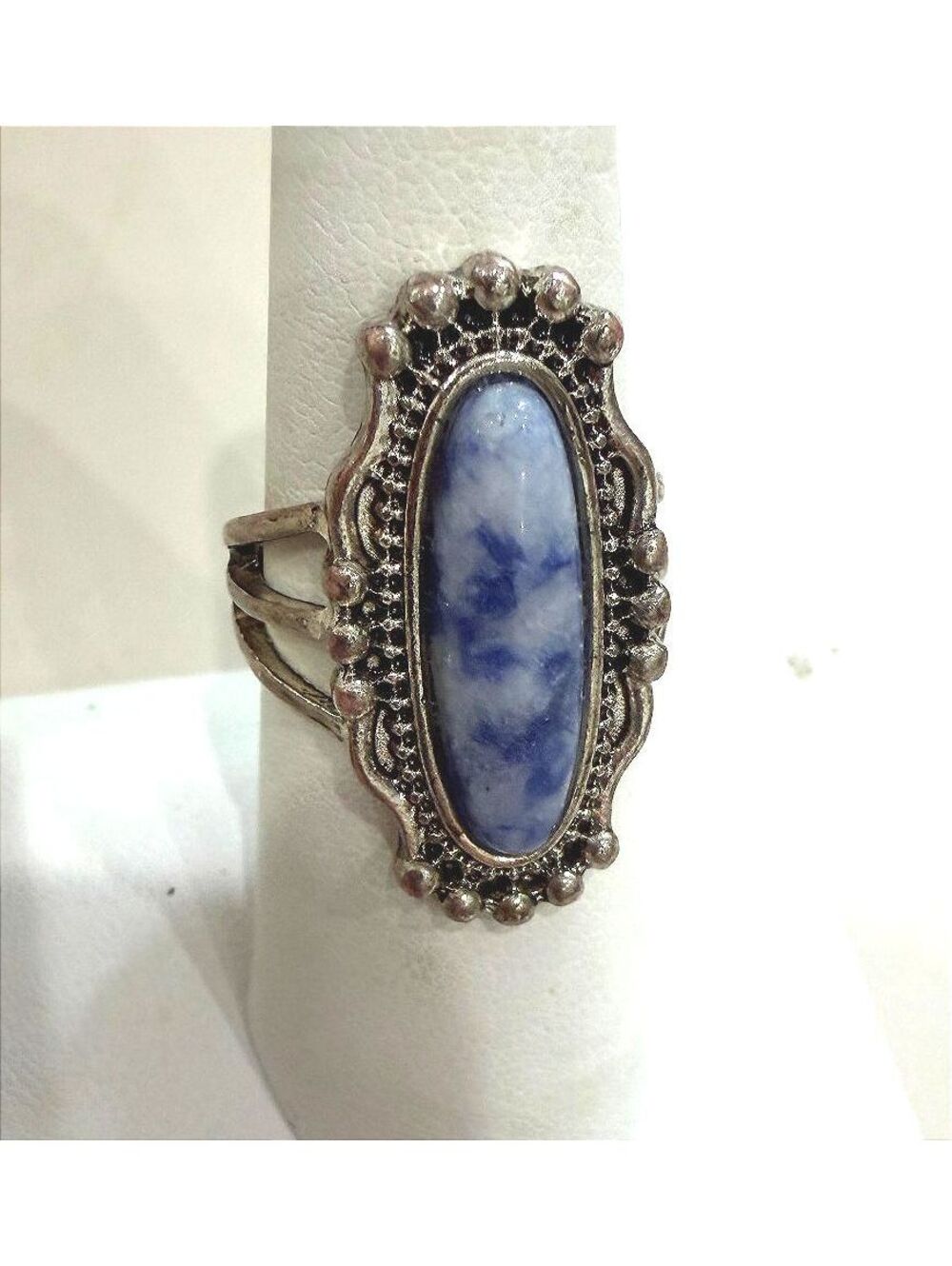 Vintage Style Silver Tone Ring with Blue Stone Size 7